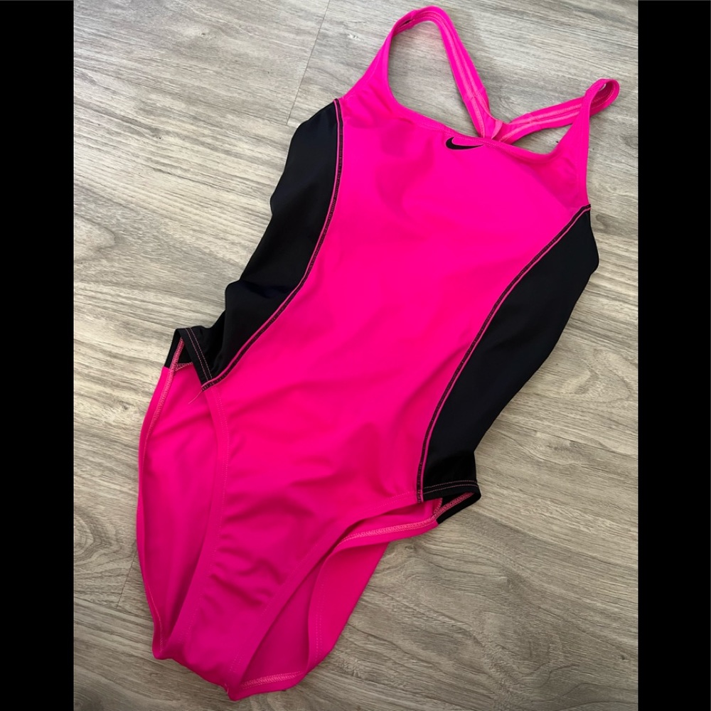 Nike swimwear